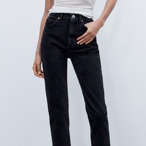 NWT Zara Ankle Length Mom Fit Jeans
